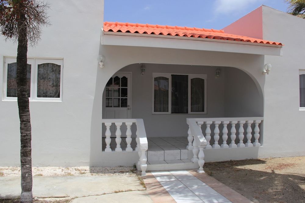 Fitz Aruba 2 Bedroom Home