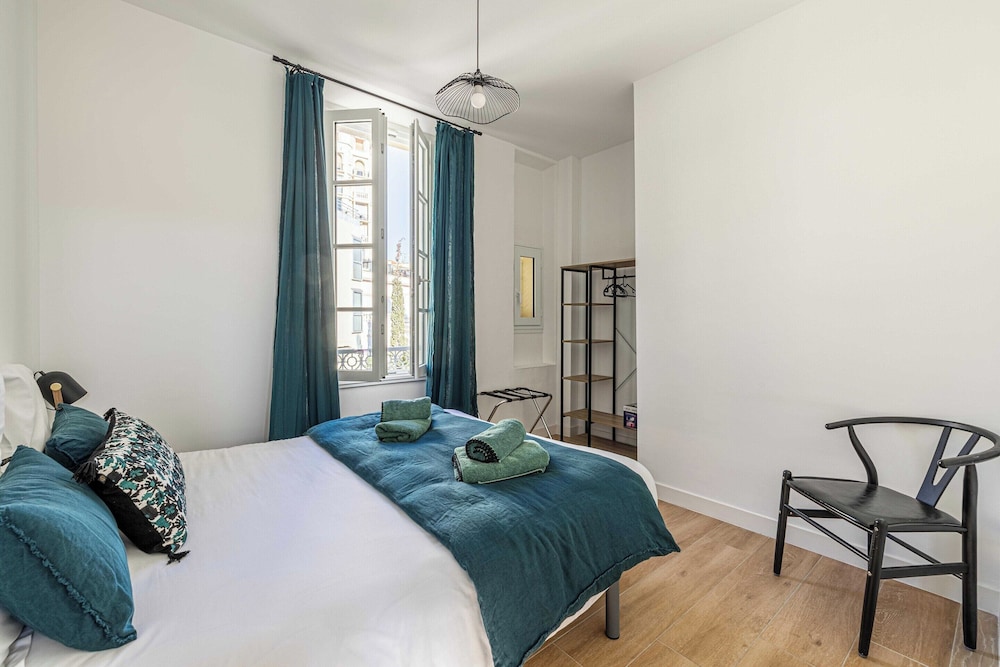 Sublime 1br/2p - Cannes Palais des Festivals view 2