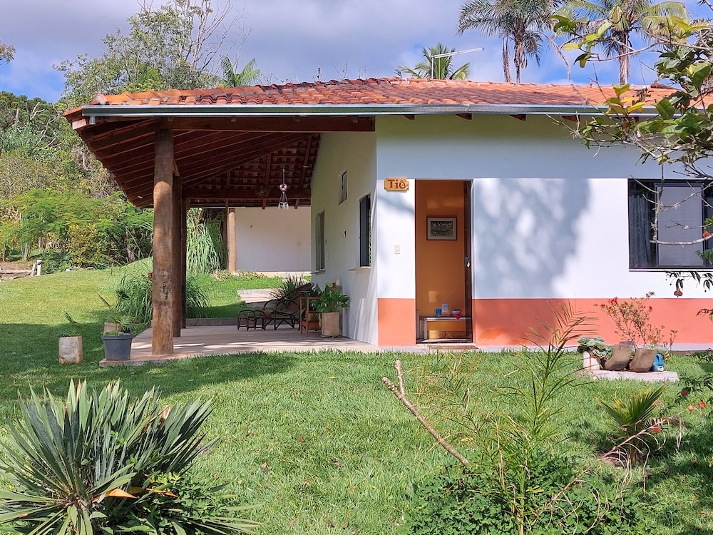 Acalanto Inn