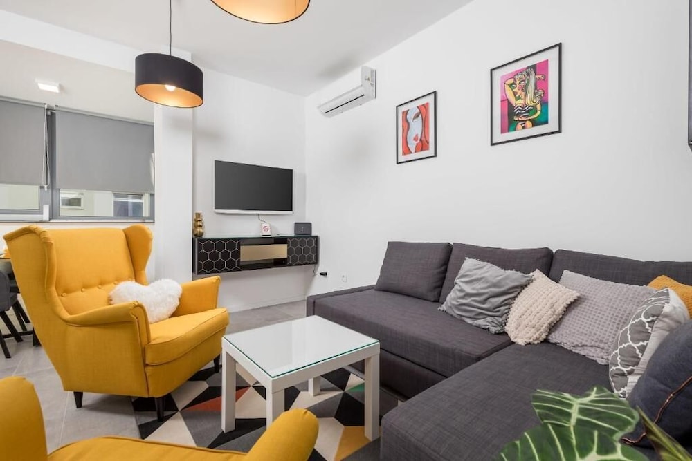 Apartments Bako