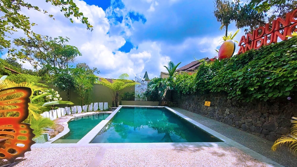 Andung Andung Villa and Resto view 5