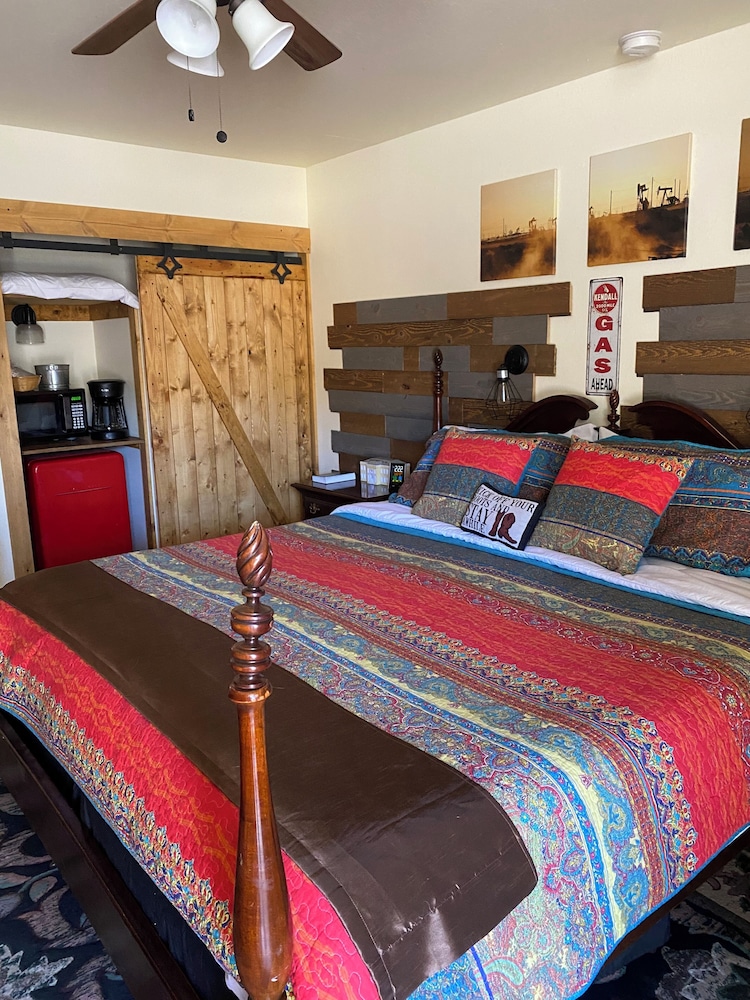 Dusty Boots Motel