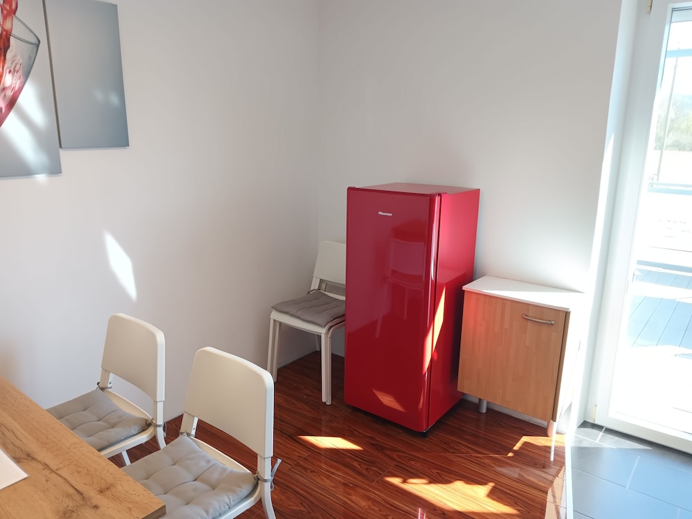 Aw82 - Apartments in the Sunny South, Directly in the Countryside and Quickly in