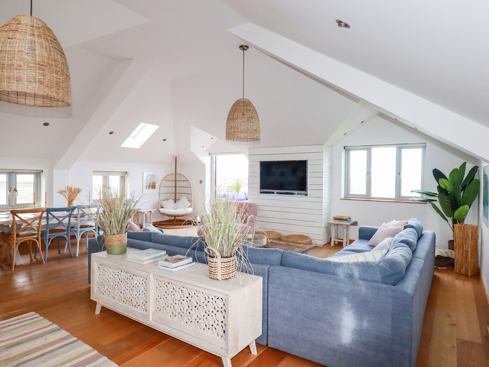 Sea View House