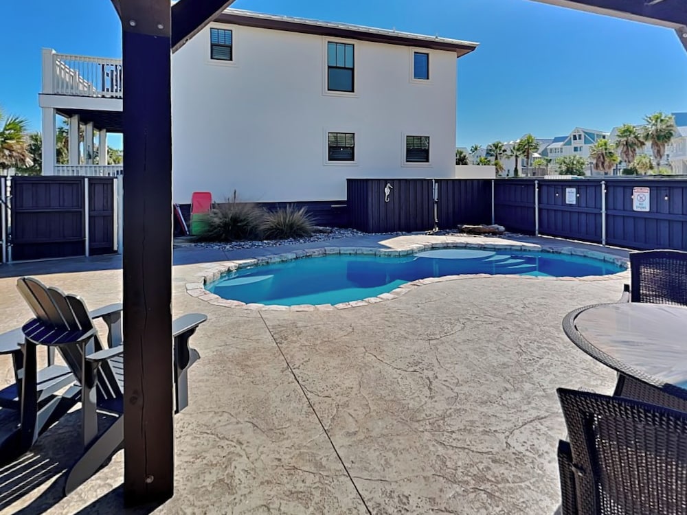 Sugar Shack by Silver Sands Vacation Rentals