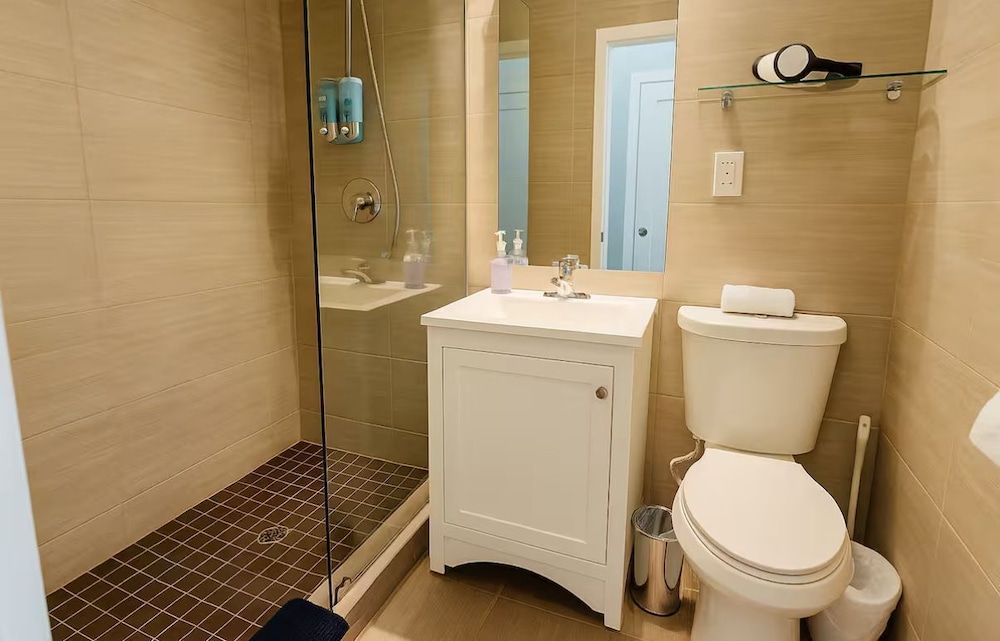 Miami Beach 1 bedroom Beachside Comfort