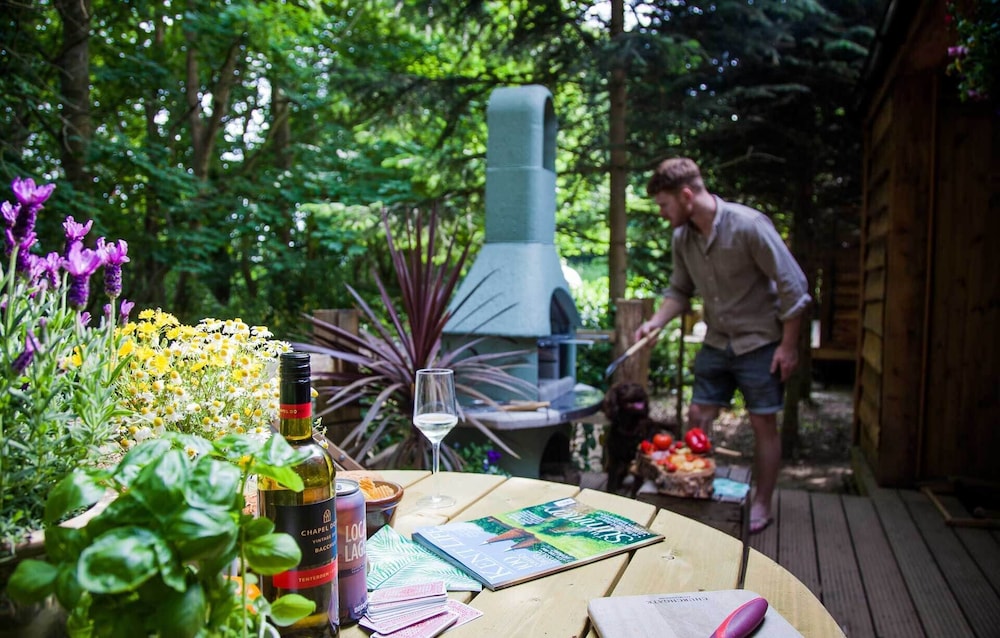 Hayne Barn Estate - Private Estate : 6 Eco Lodges - 1 Studio