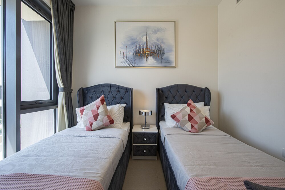 Dubai Hills Bespoke 4 Bedroom Villa