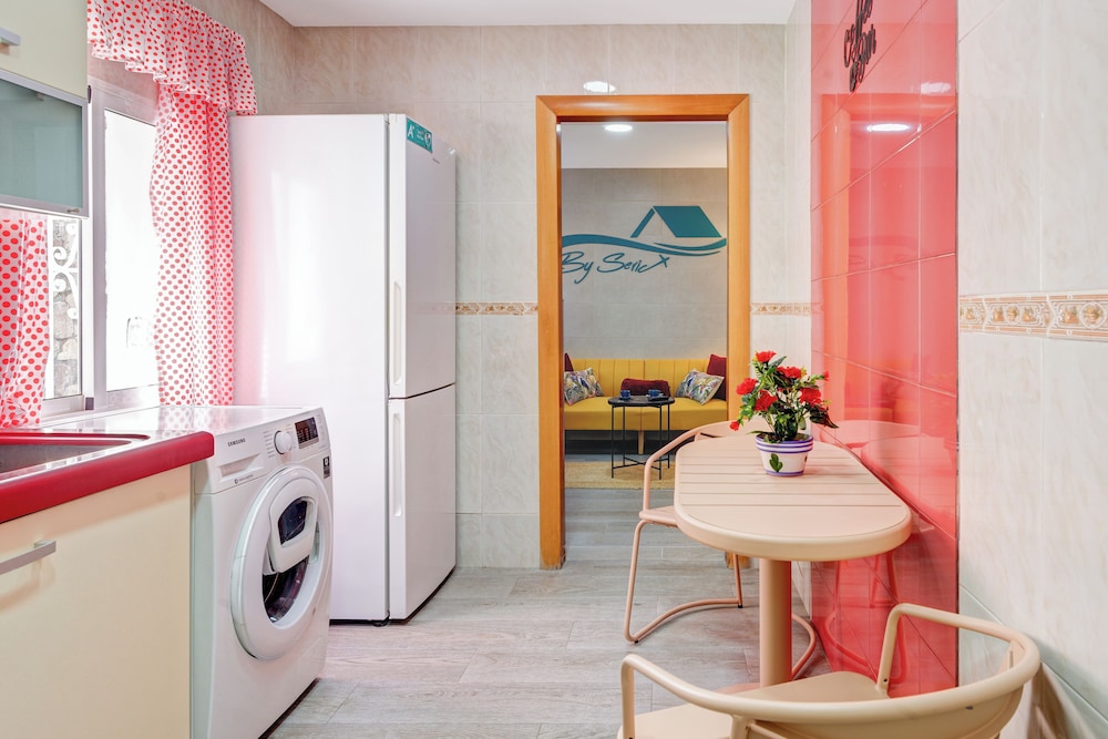 Andalusian Apartment By Seric