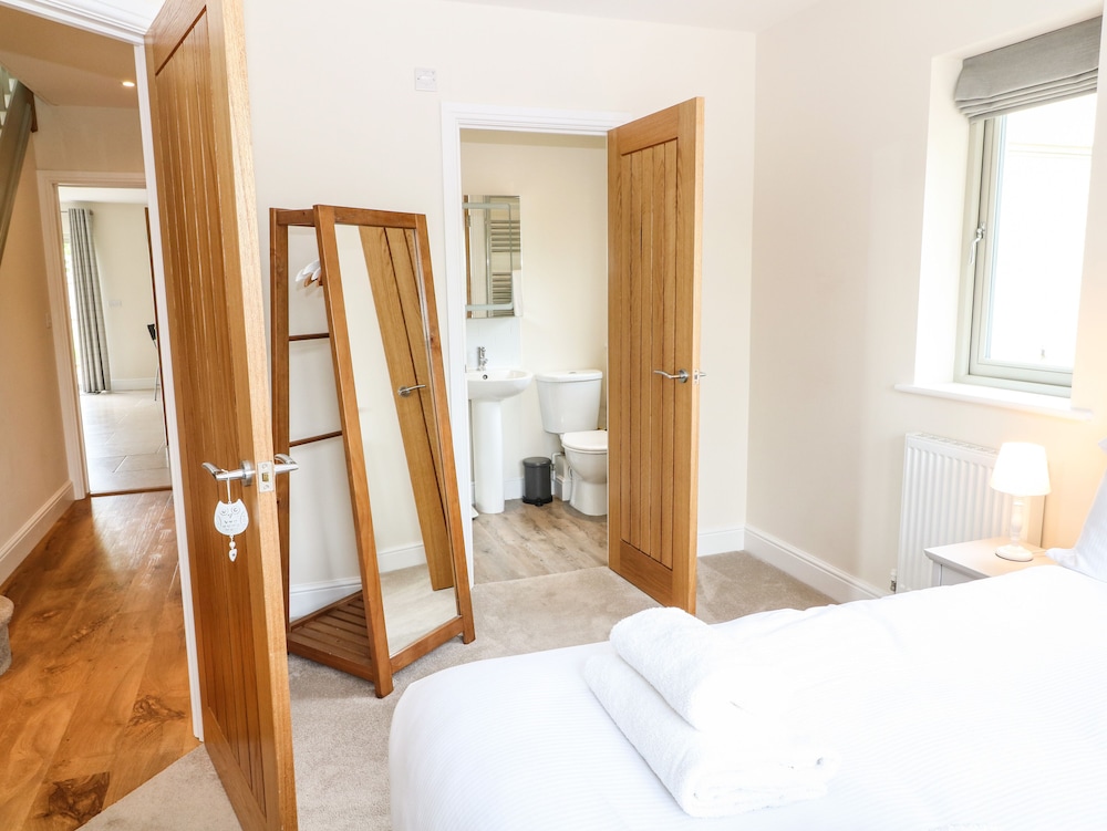 Tawny Cottage
