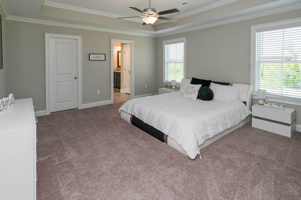 Quiet Family Home 15 Mi to Dtwn Huntsville! - Property Image 37