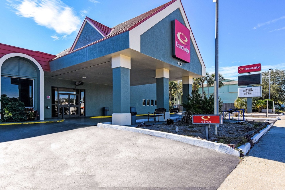 Tampa Vacations - Econo Lodge Busch Gardens - Property Image 23