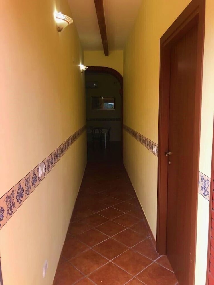 Photo 36