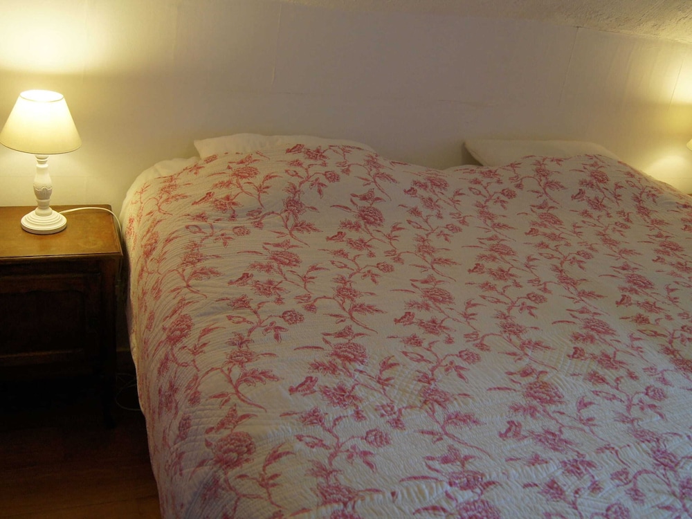 Lavish Holiday Home in Forrieres With Sauna view 4