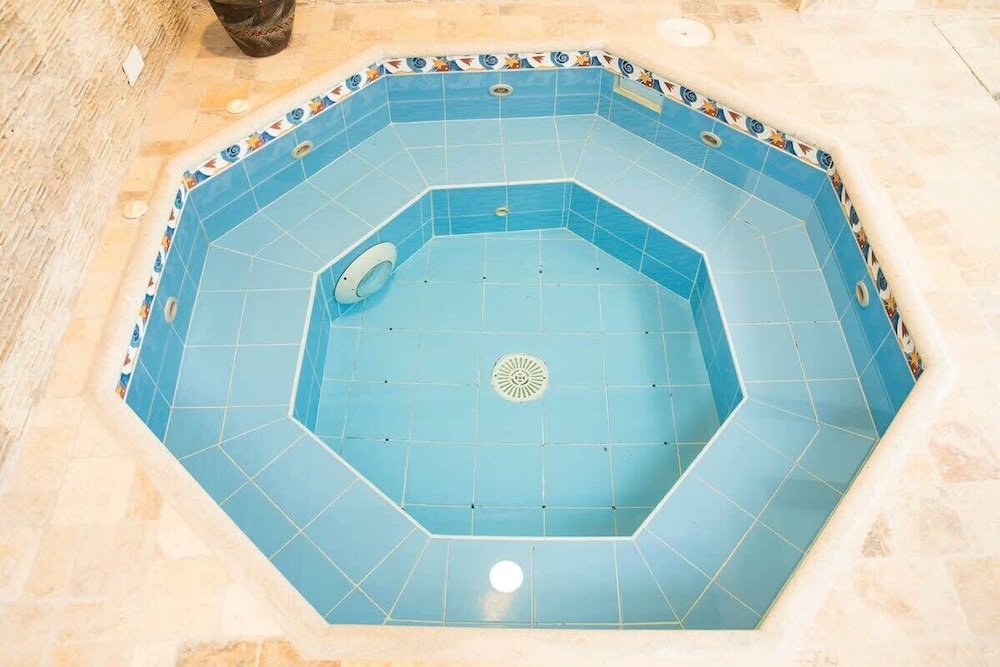 Lujosa Casa Guayllabamba BBQ Jacuzzi Gym Piscina