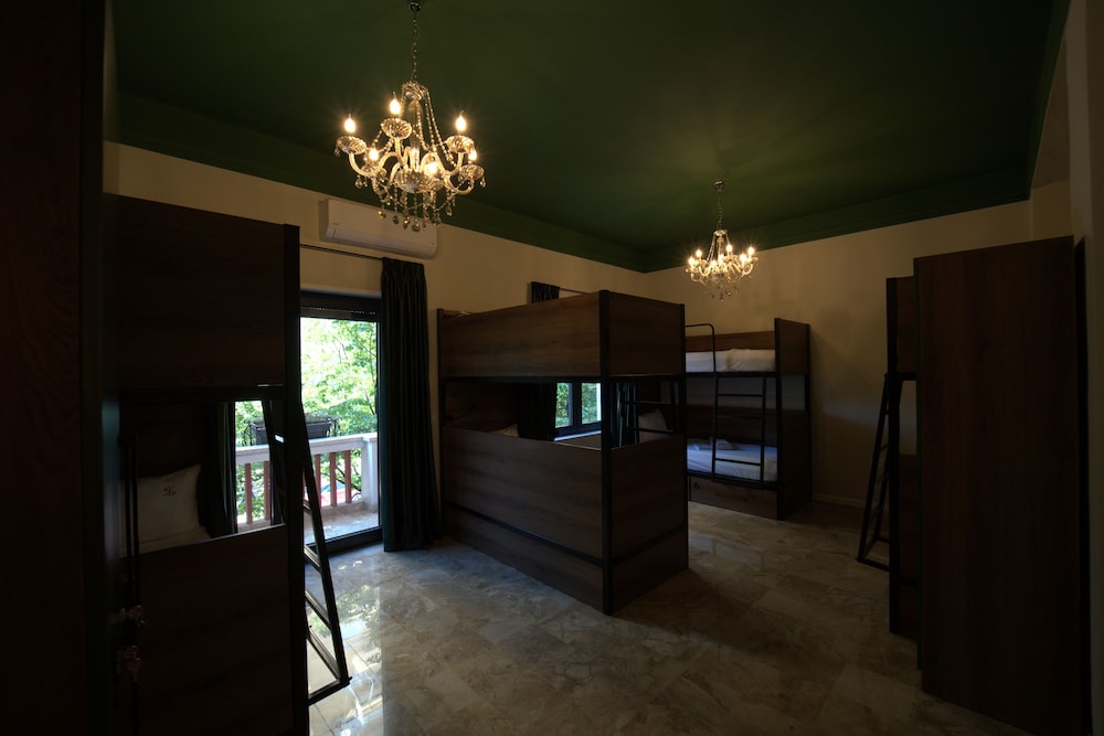 2115 Boutique Hostel
