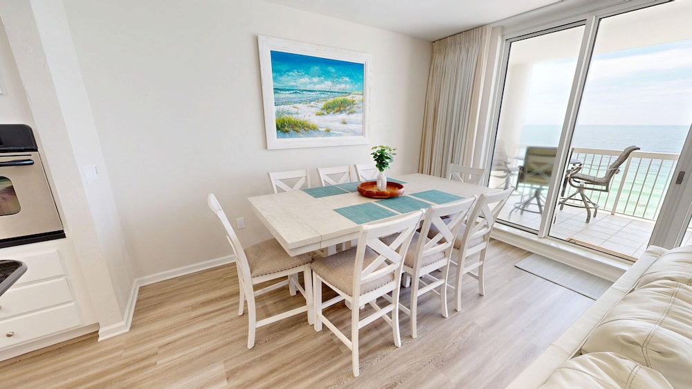Silver Beach 1104w 3 Bedroom Condo