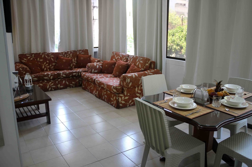 Apartamento con piscina by Vivetu