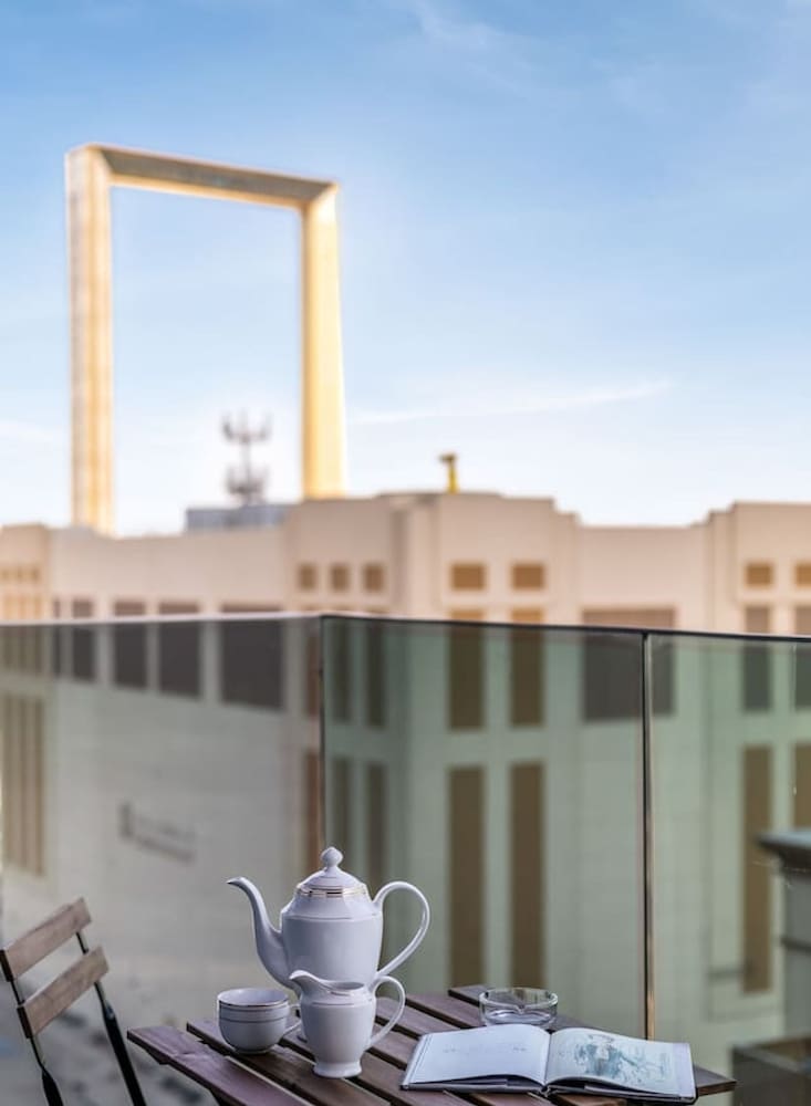 1BR Dubai Frame View Next to World Trade Center