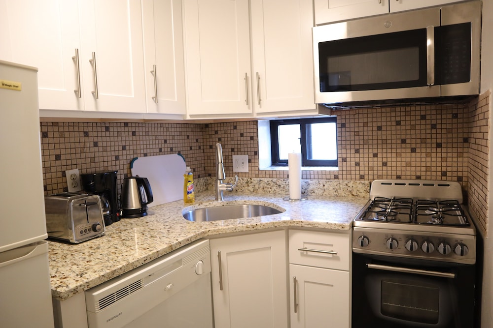 Rittenhouse Suites view 4