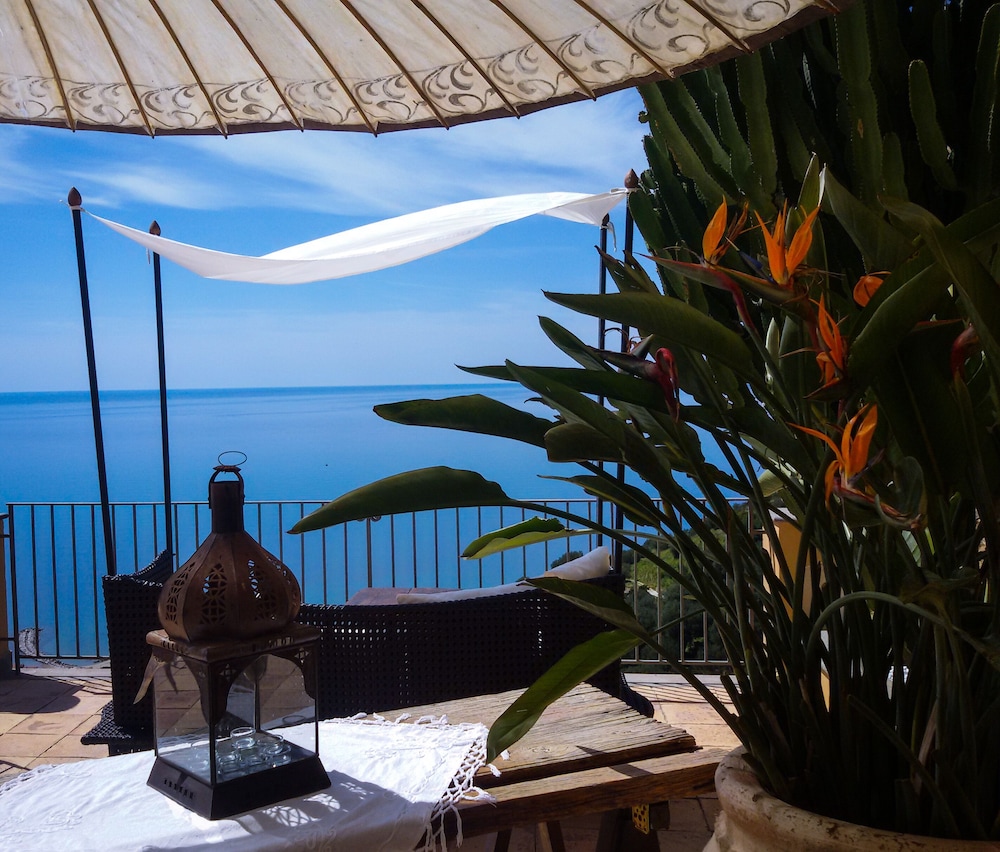 Marulivo Hotel