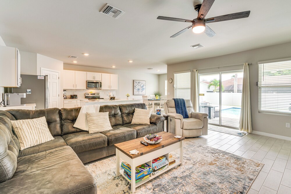 Pickleball Court, Saltwater Pool: Cape Coral Home!