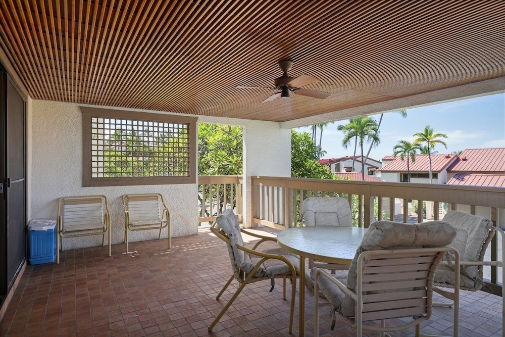 Keauhou Gardens #11-101 At Kona Coast Resort 1 Bedroom Condo by RedAwning