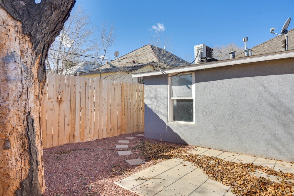 Near UNM & ABQ Biopark: East Dtwn Studio