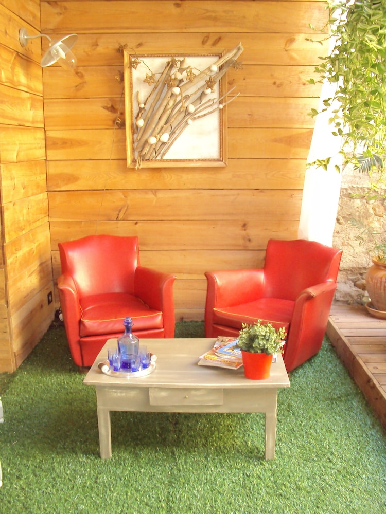 lounge