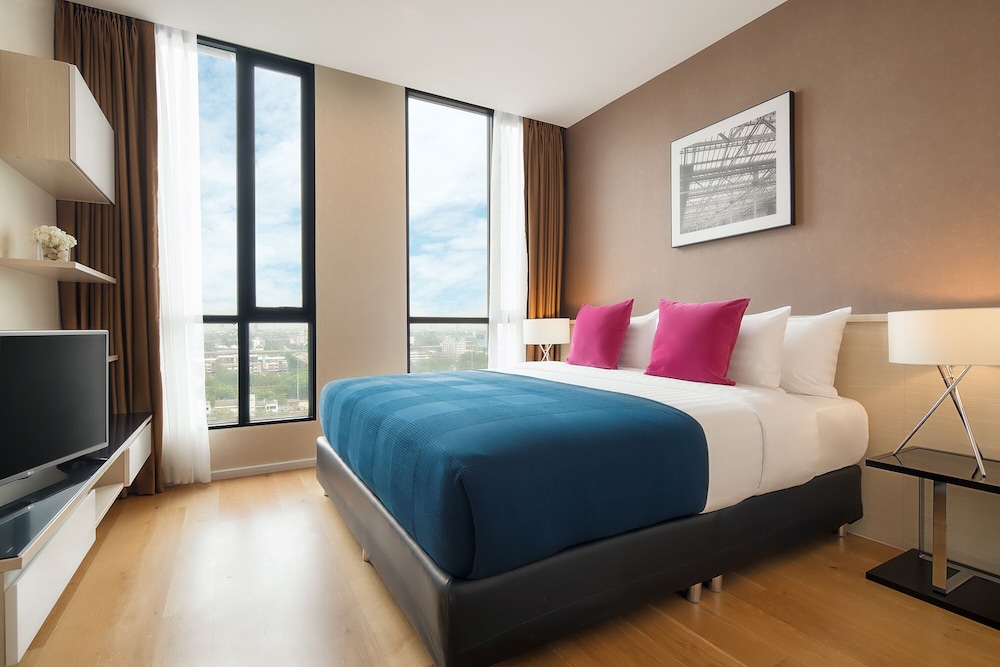 Mövenpick Residences Ekkamai Bangkok 4