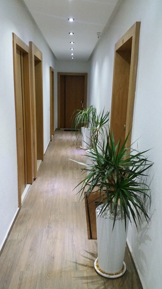 Golden Ashraf Apartment
