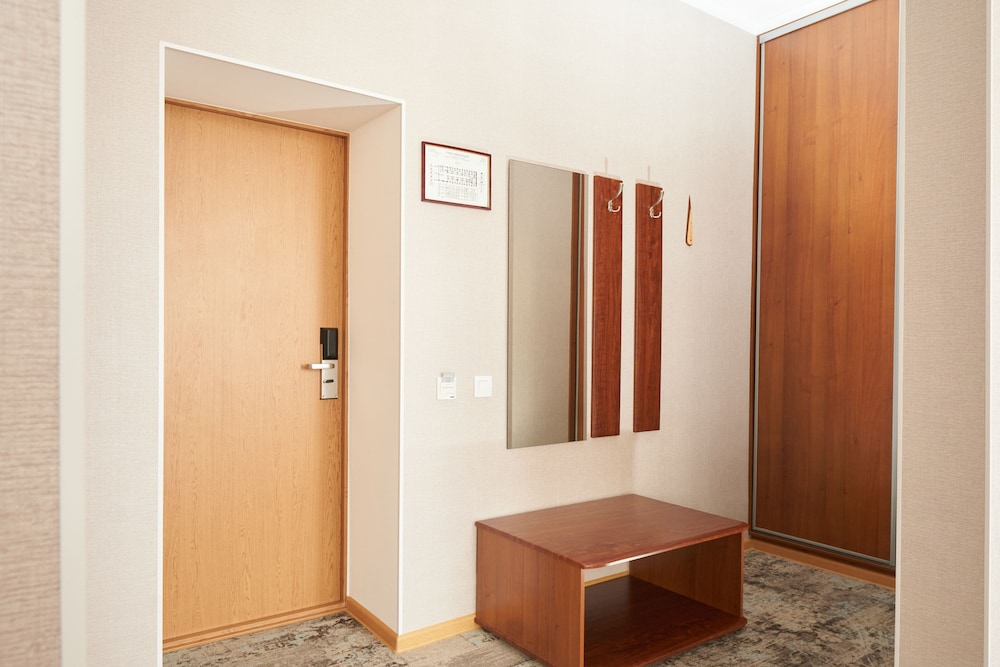 Almaz Hotel