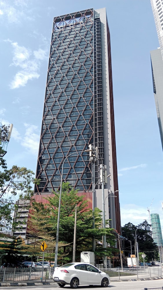 Scarletz Suites KLCC by Azure Heaven