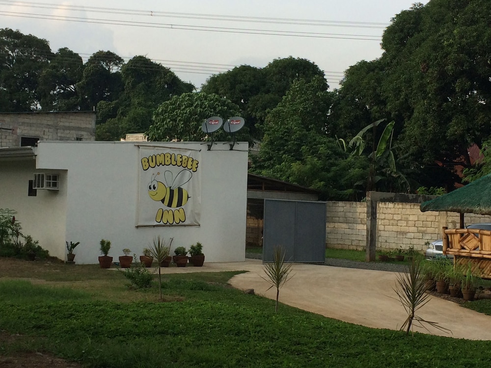 Bumblebee Inn