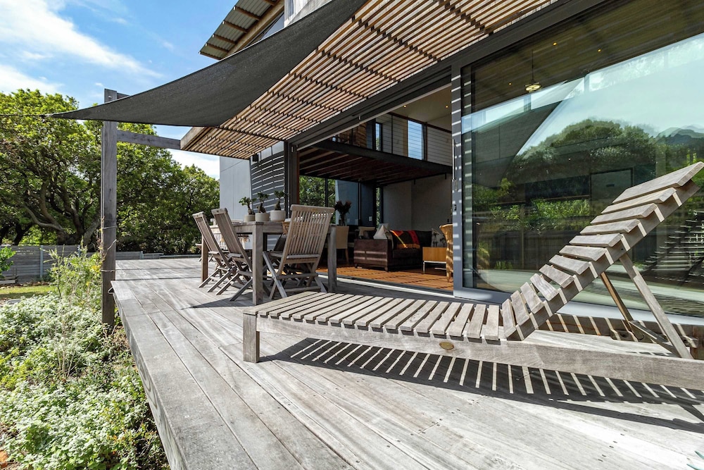 Luxury Eco Haven With Garden Cottage - Hout Bay