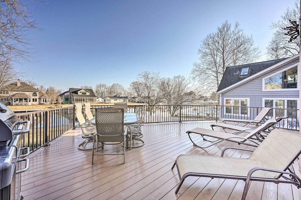 Spacious Syracuse Getaway w/ Waterfront Deck! view 4
