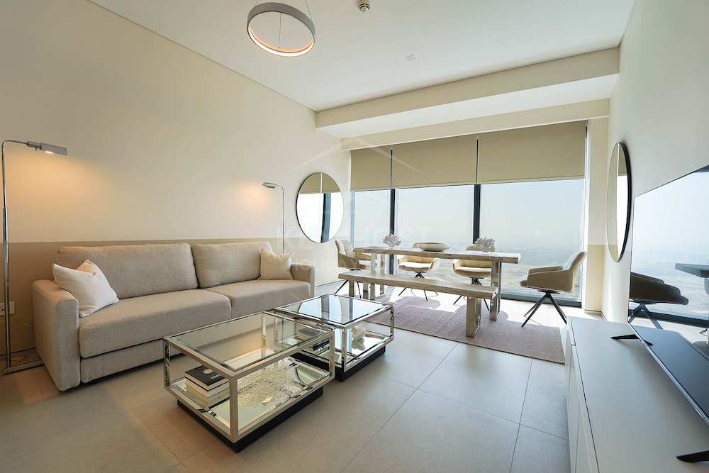 KeyHost - Address Beach Residences