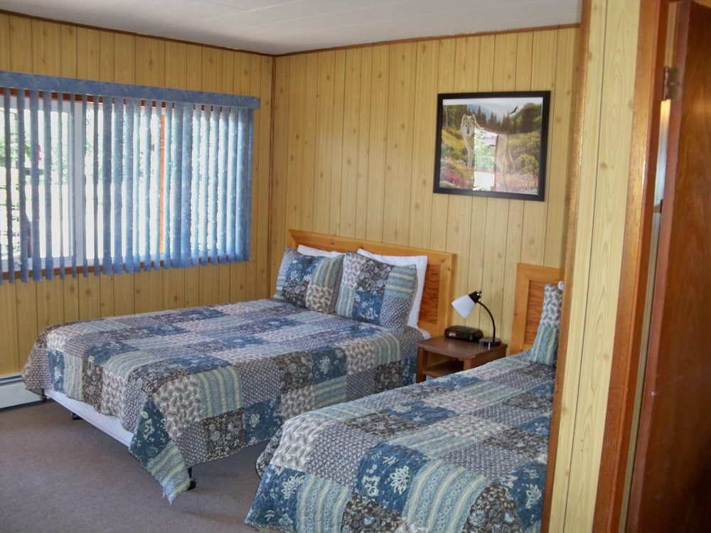 Stardust Motel view 3