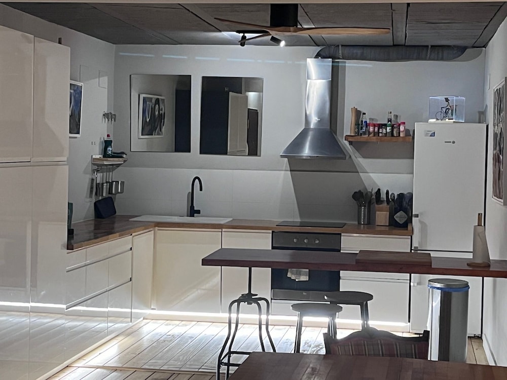 Duplex Loft And Home Office 140m2 Plus a 70m2 Terrace