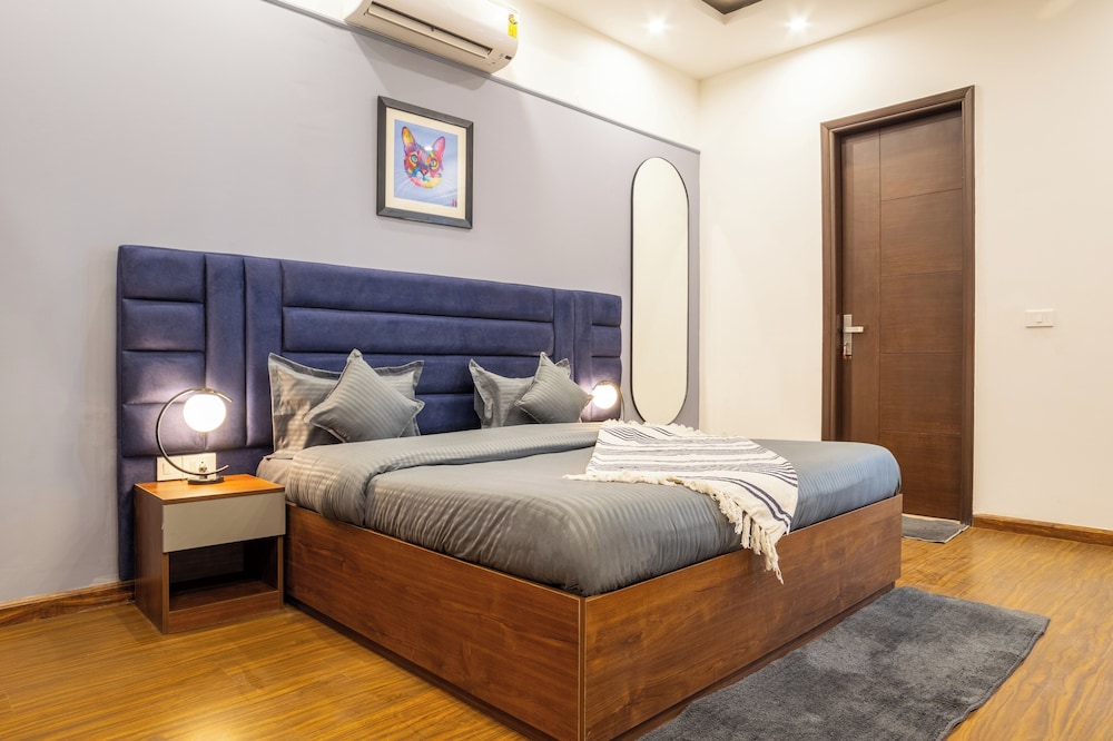 Housr Lotus Villas Sector 28 DLF Phase 4