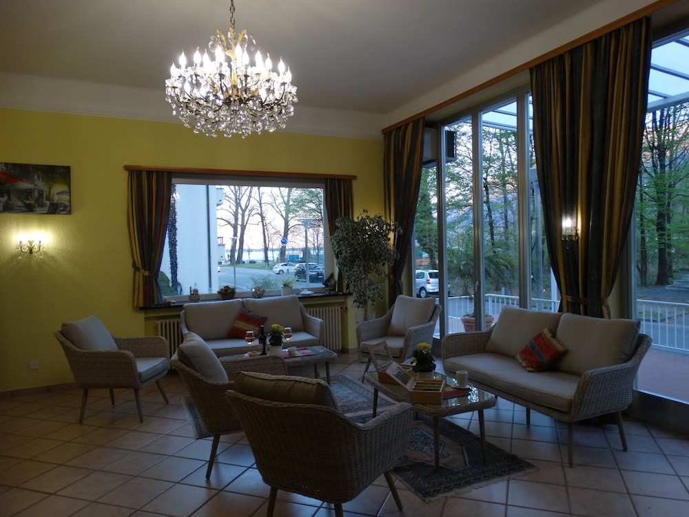 Hotel Excelsior