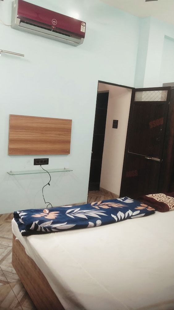 Shreeram guest house
