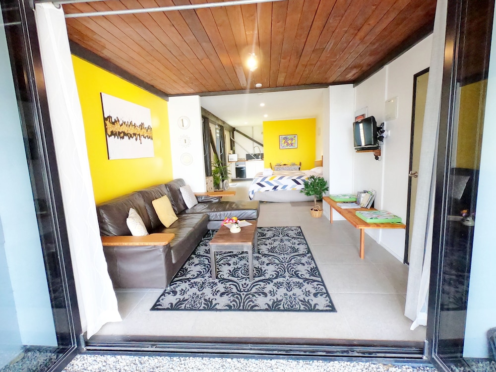 Carters Beach Holiday Studios view 4