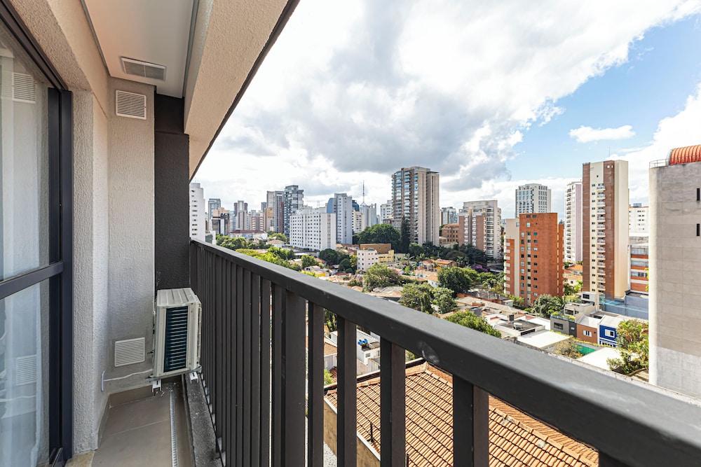 Charlie Librio Vila Mariana