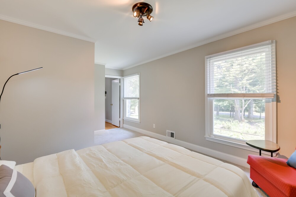 Rockville Home: Patio Oasis, Fireplace, Near DC! - Property Image 5