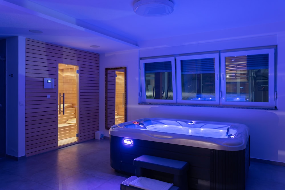 Aparthotel Plat