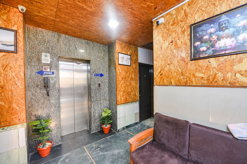 FabHotel The White Orchid