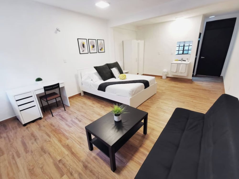 Room-cozy Room With Terrace 5 — Mexico City