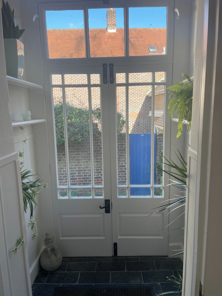 17th Century Coach House - Pet & Family Friendly