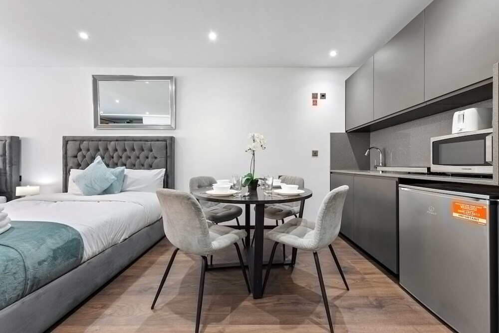 Cosy Golders Green Studio With Modern Amenities